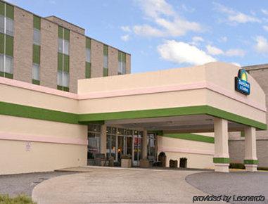 Elkins Inn And Suites Exterior foto